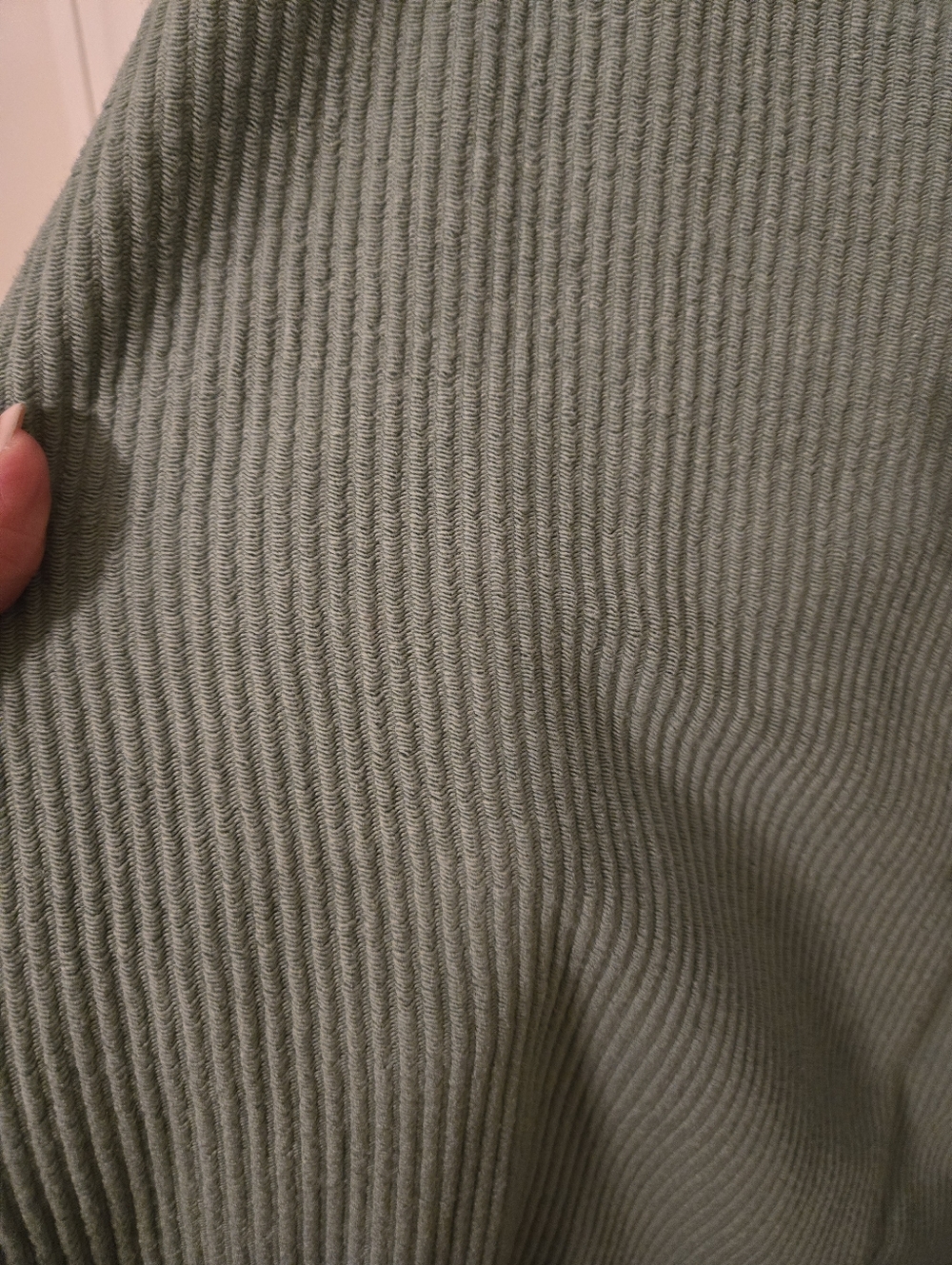 Top - Picture 3 of 4